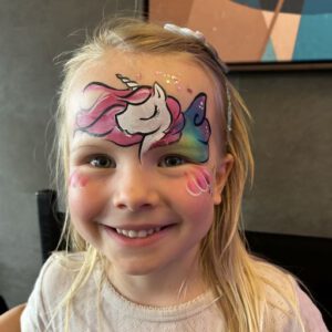 Kinderschminken Einhorn